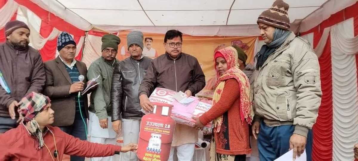 विकसित भारत संकल्प यात्रा शिविर में 19695 हितग्राहियों को मिला शासन की विभिन्न योजनाओं का लाभ